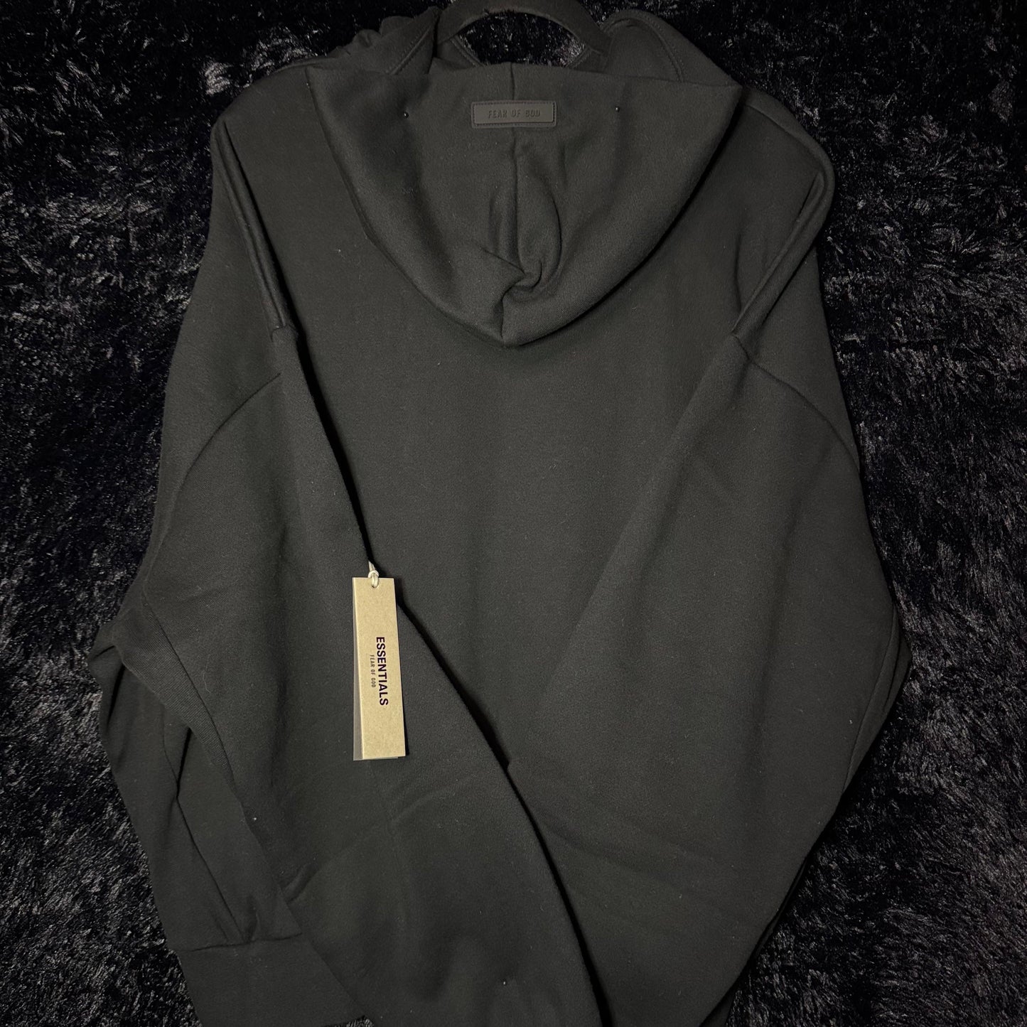 SUDADERA ESSENTIALS